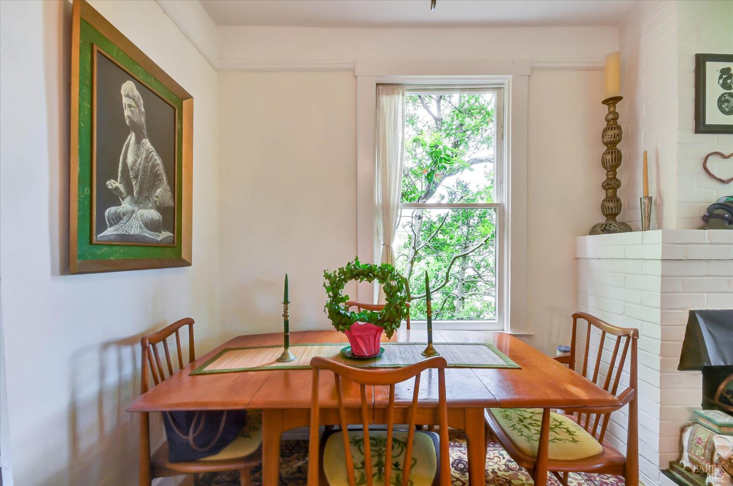 17 Girard Avenue