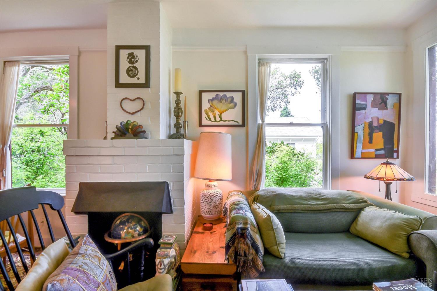 17 Girard Avenue