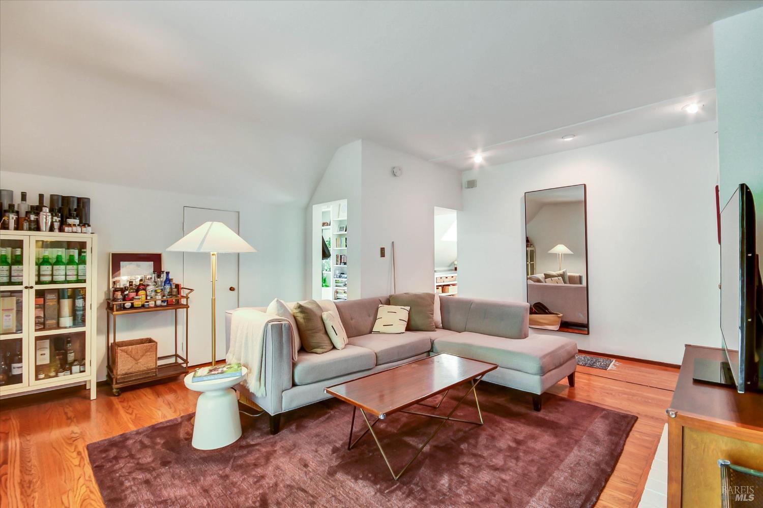 17 Girard Avenue