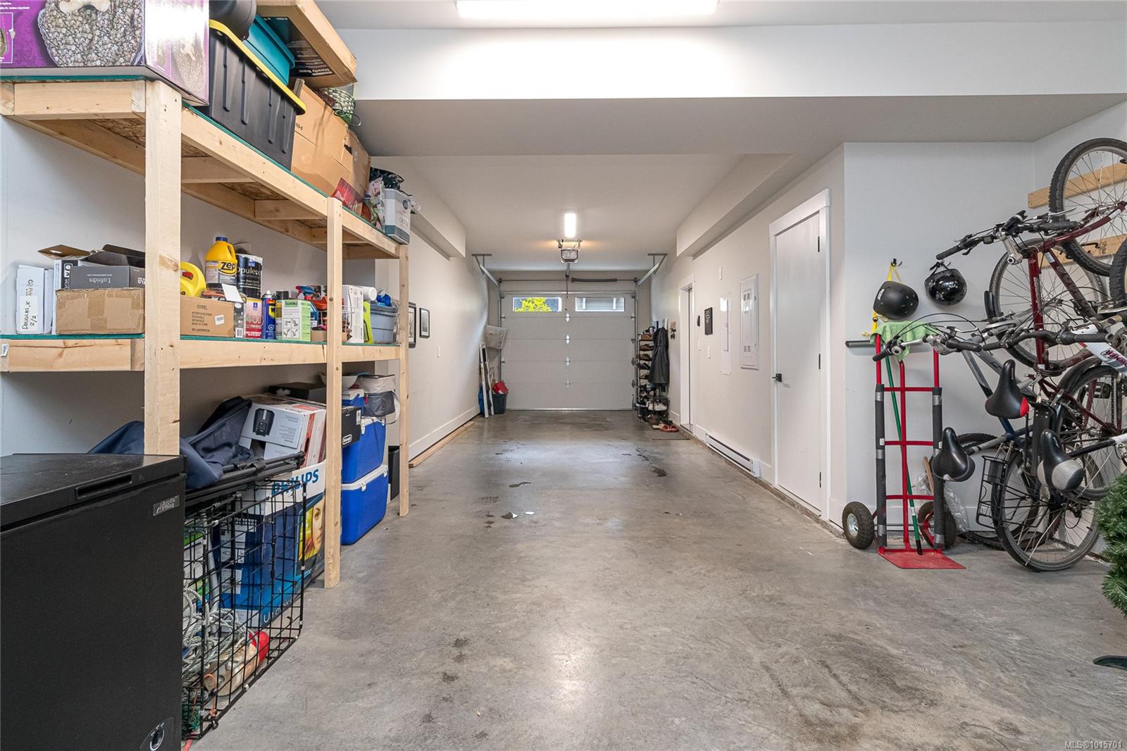 1142 Moonstone Loop