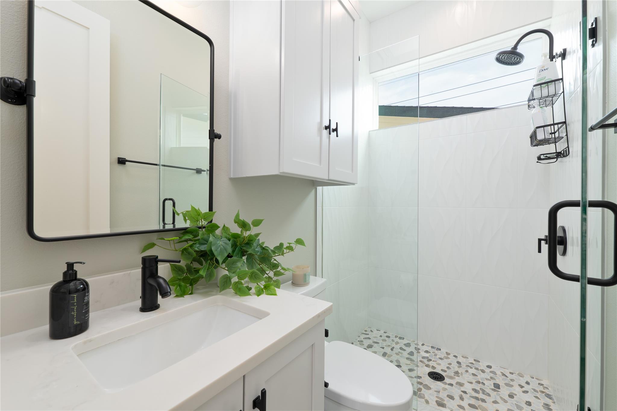 2004 Chestnut Ave # 1