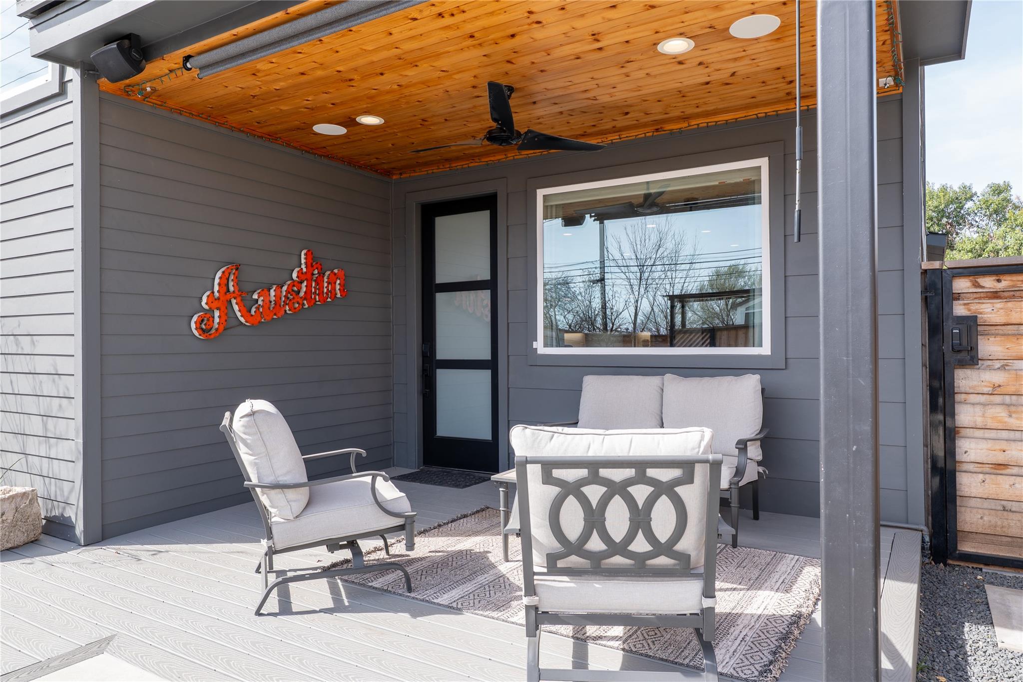 2004 Chestnut Ave # 1