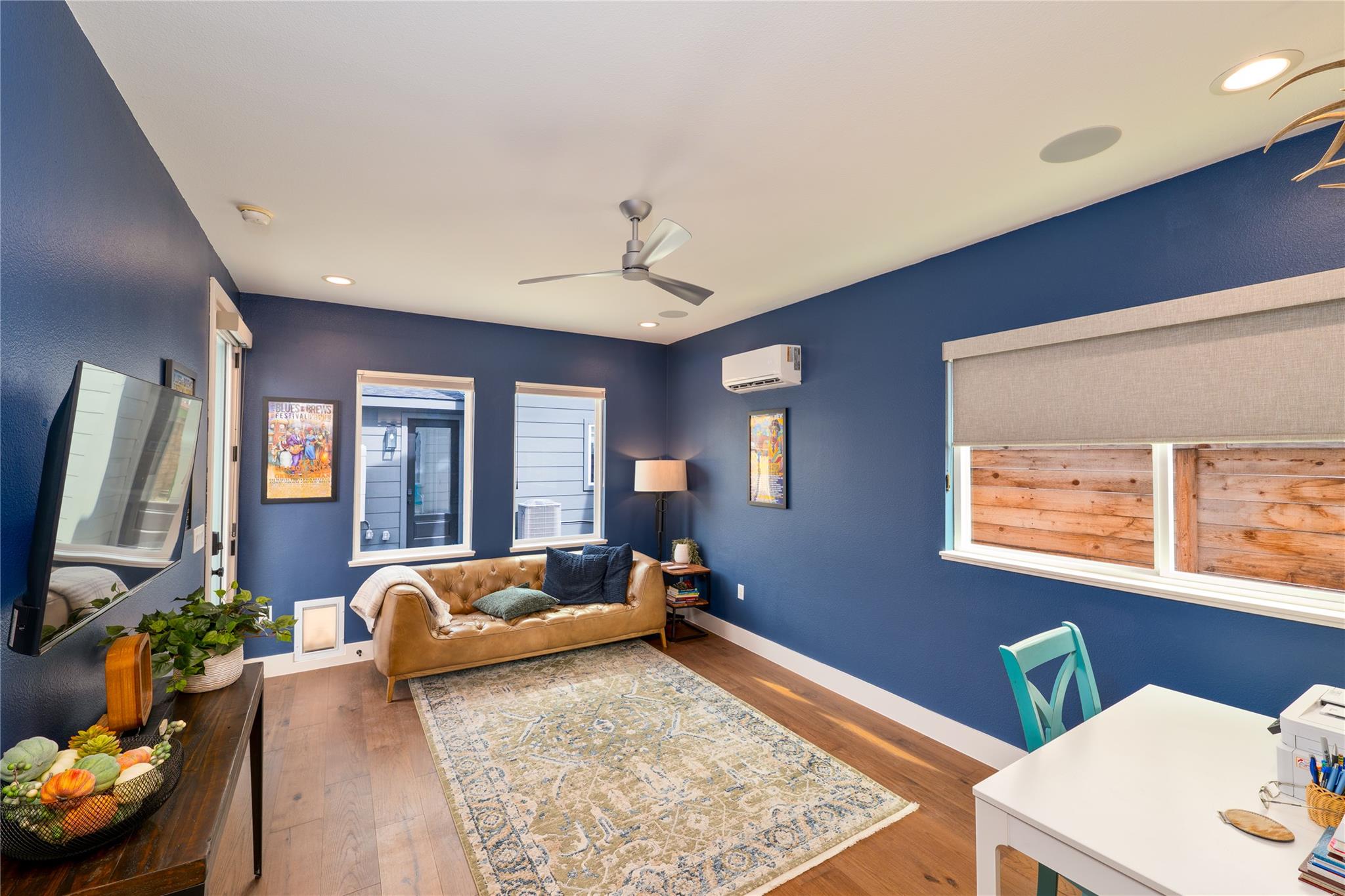 2004 Chestnut Ave # 1