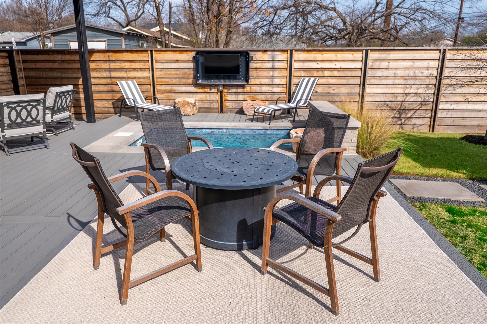 2004 Chestnut Ave # 1