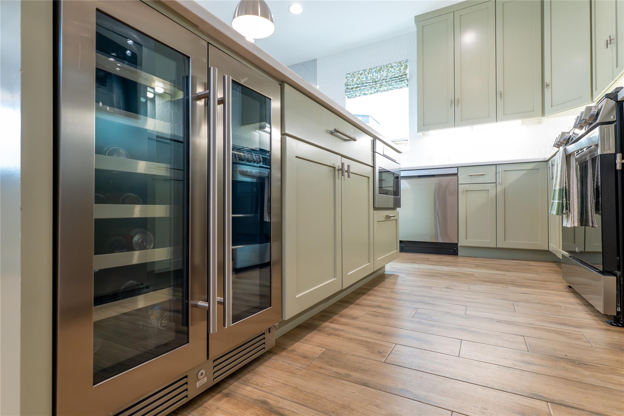 2004 Chestnut Ave # 1