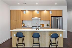 1322 E 12th ST # 404