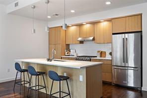 1322 E 12th ST # 404