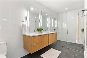 1322 E 12th ST # 404