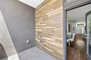 1322 E 12th ST # 404