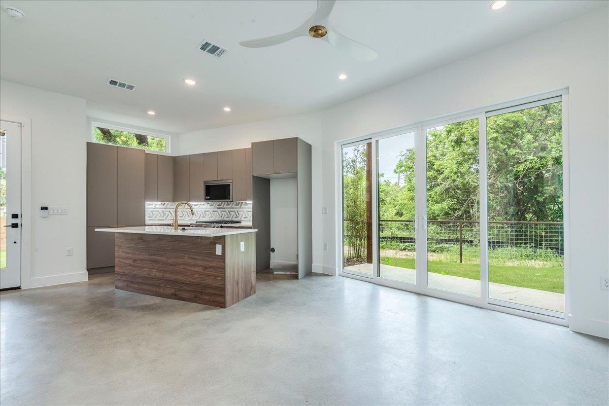 1713 E M Franklin Ave # 2, Austin Unit: 2