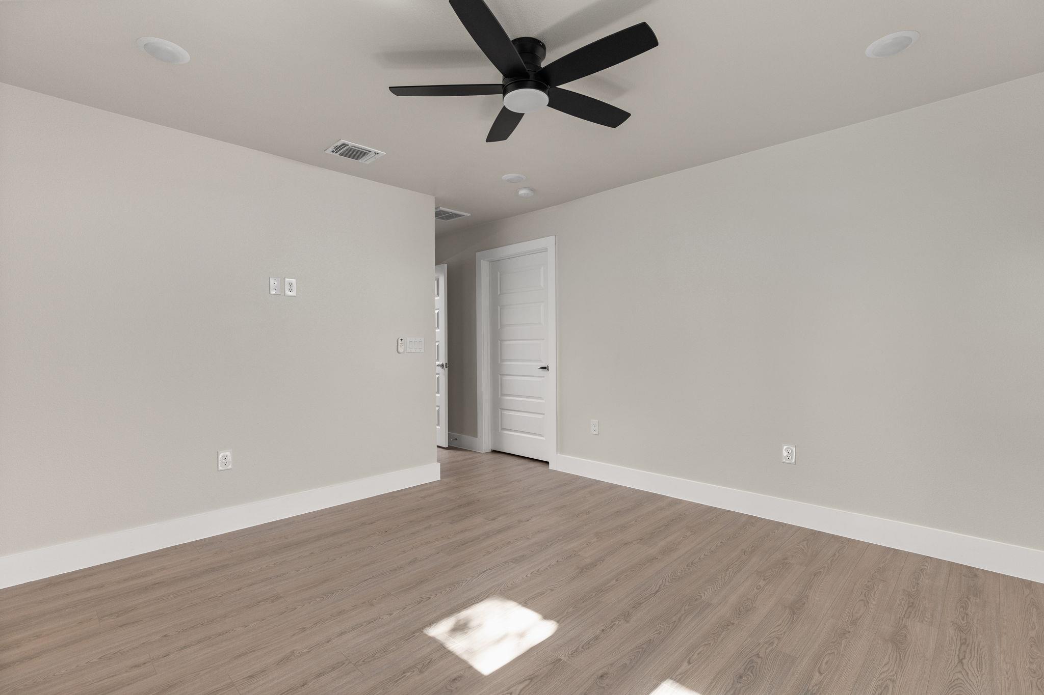 10101 Woodhaven DR