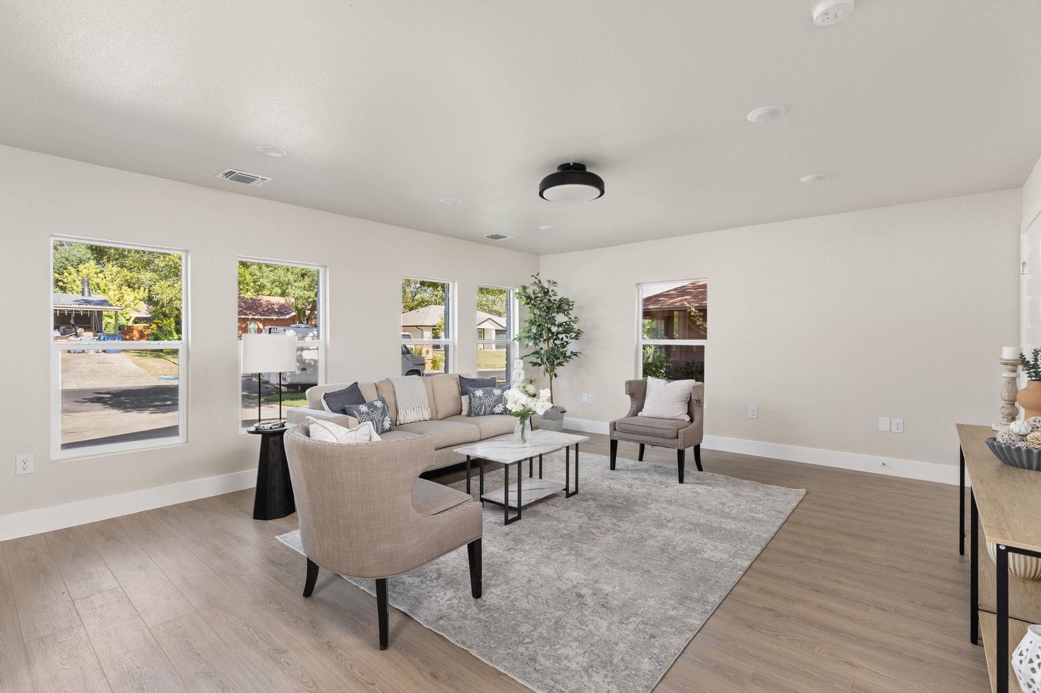 10101 Woodhaven DR