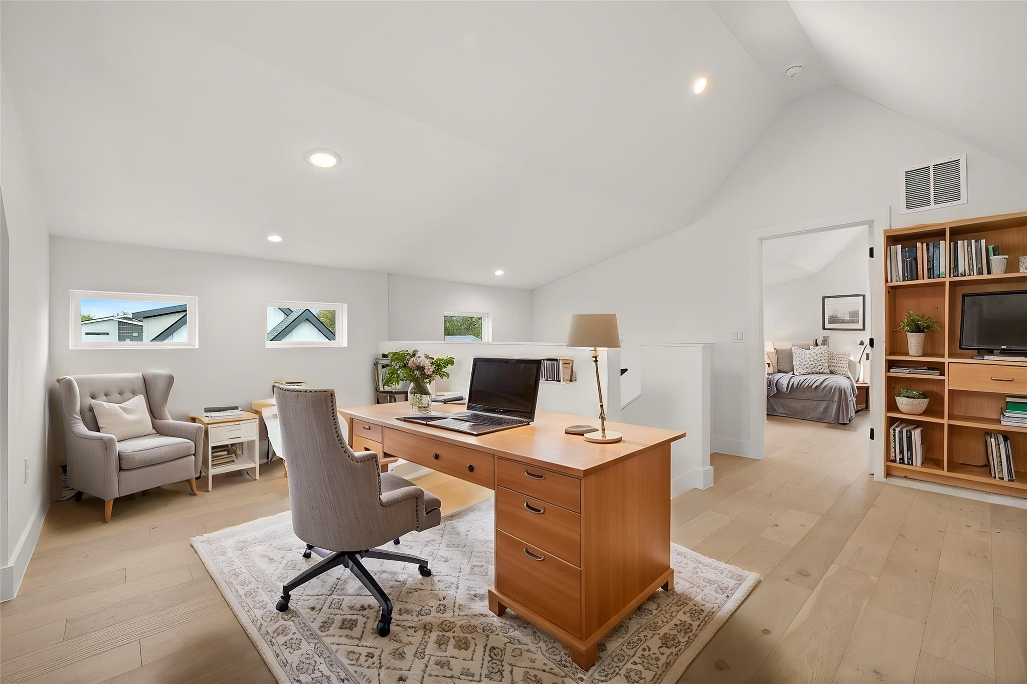 1711 E M Franklin Ave # 1