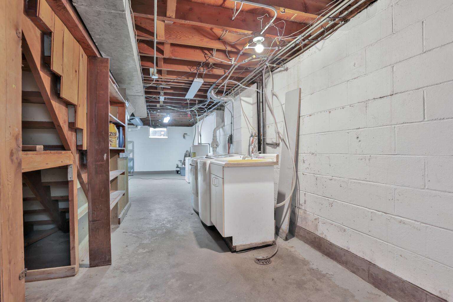 3773 Mcknight Road N