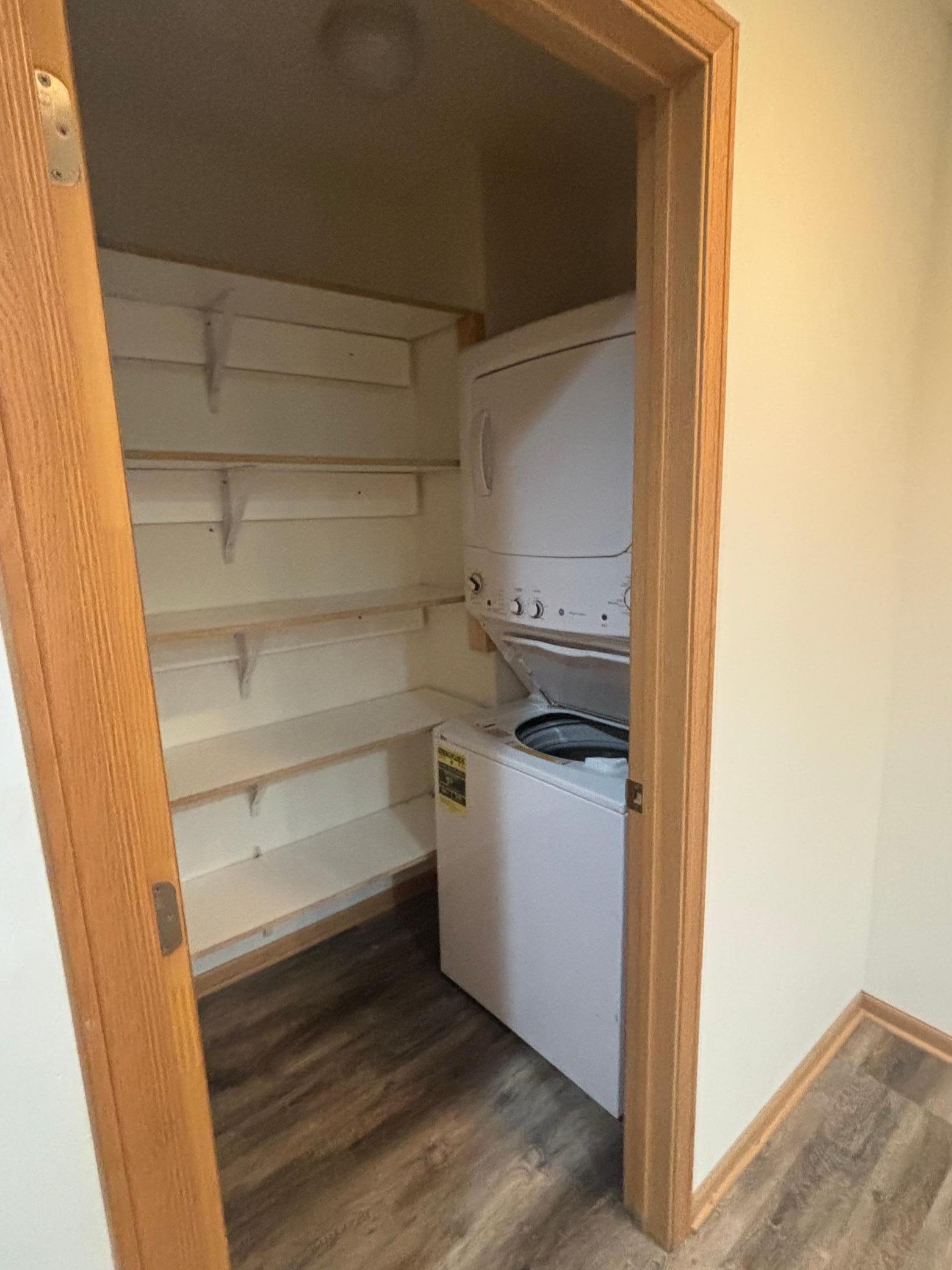 3035 Cutters Grove Avenue