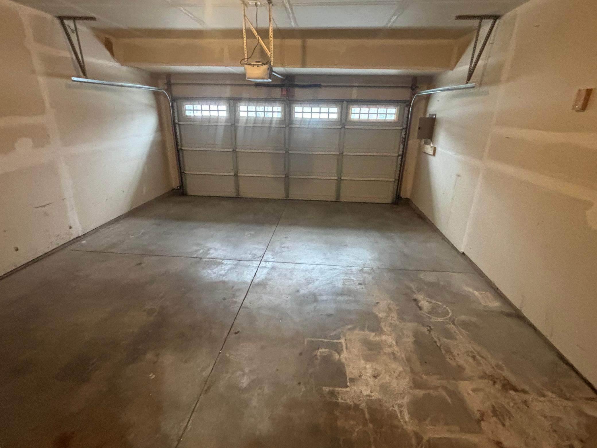 3035 Cutters Grove Avenue