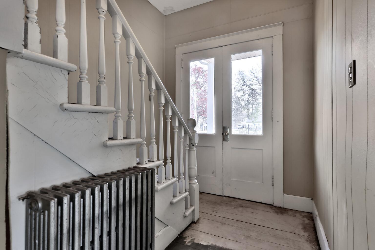 1233 7th Street