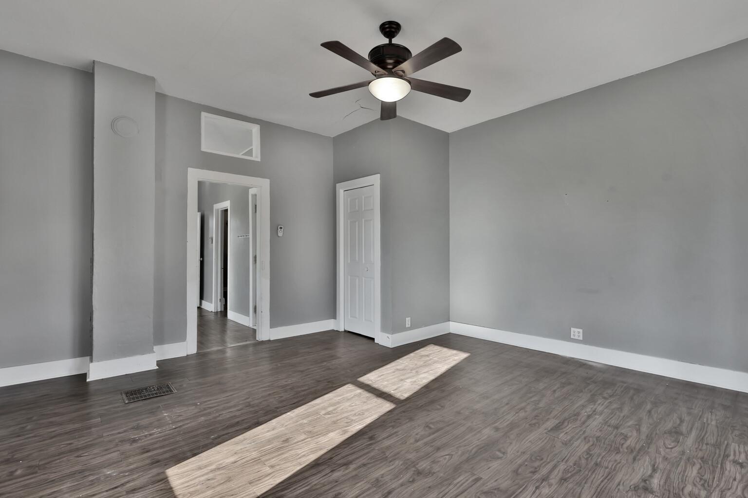 1233 7th Street