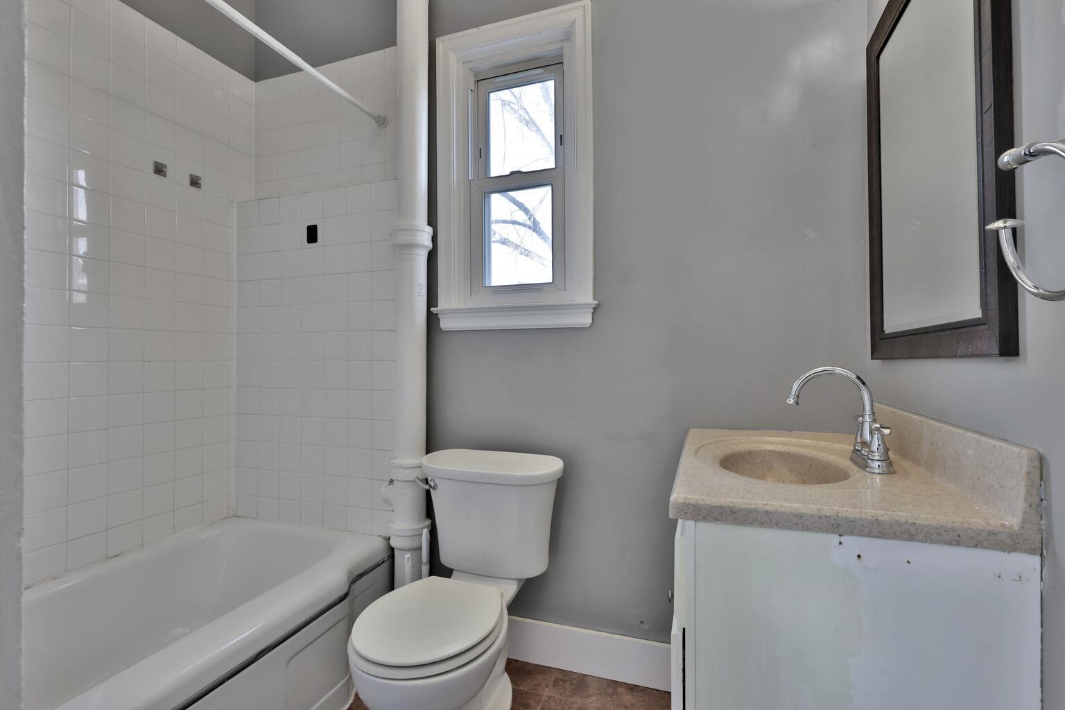 1233 7th Street