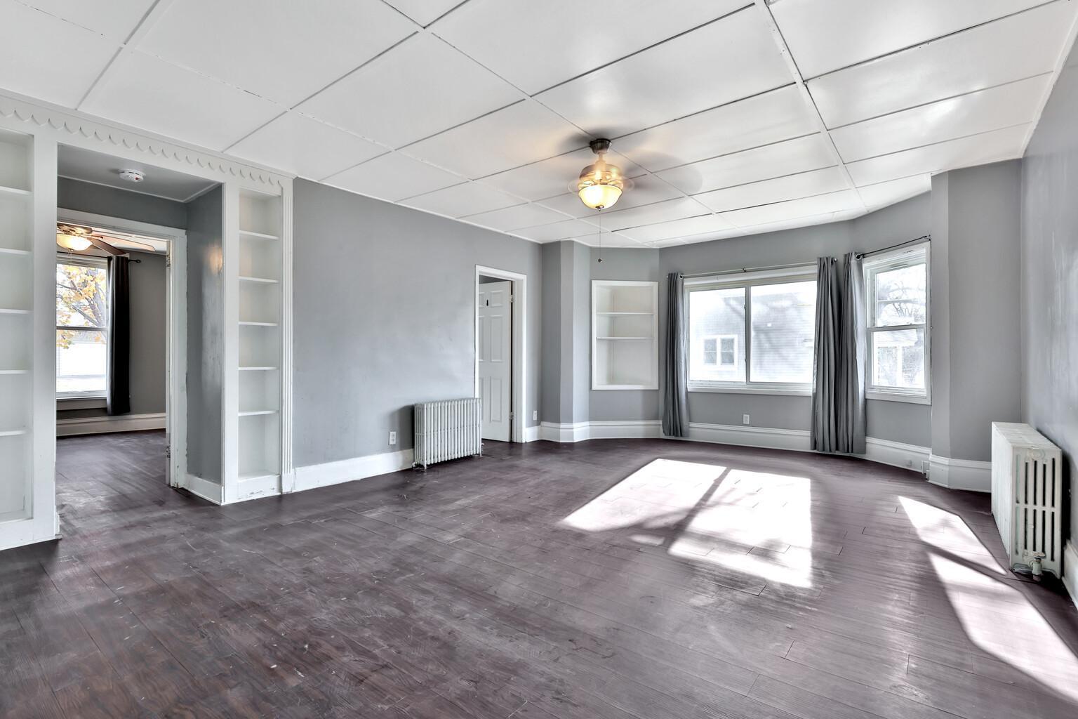 1233 7th Street