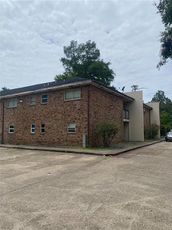 2139 HWY 90 None