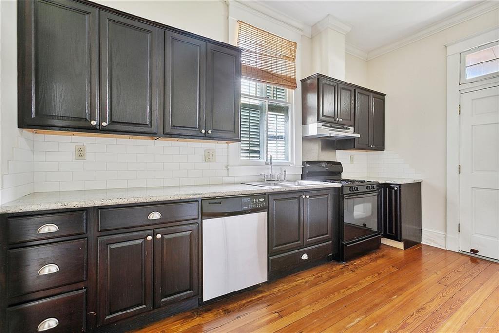 115-117 CONRAD Street