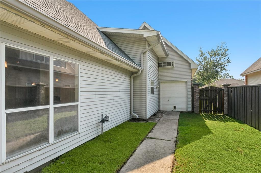 2084 TIMBERCREEK Lane