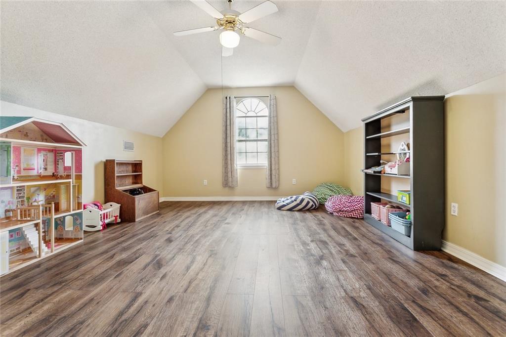 2084 TIMBERCREEK Lane