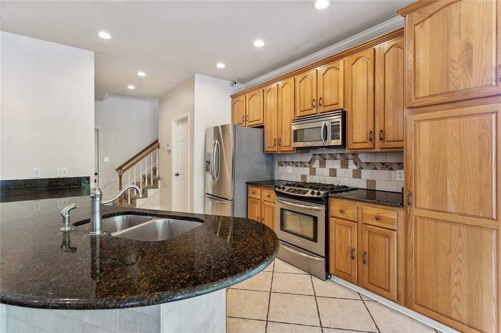 2084 TIMBERCREEK Lane