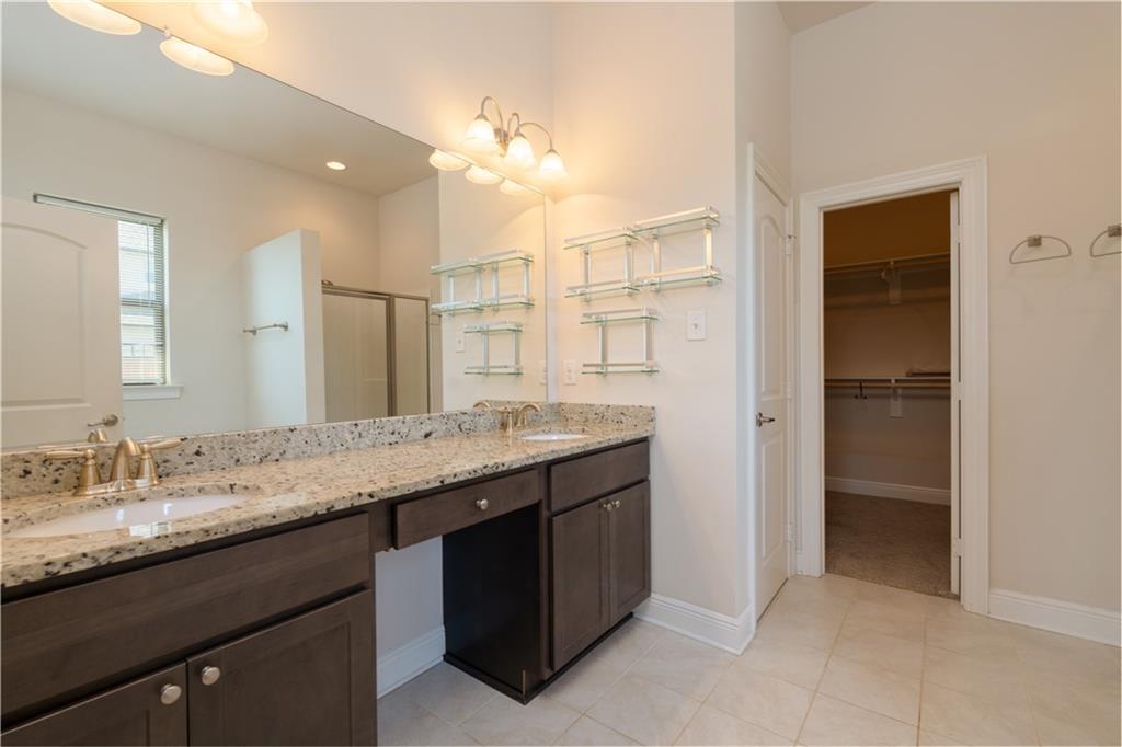 9566 RAINTREE Lane