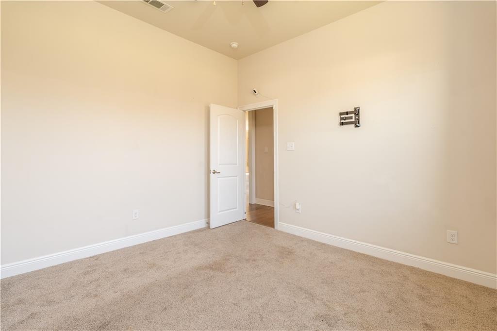 9566 RAINTREE Lane
