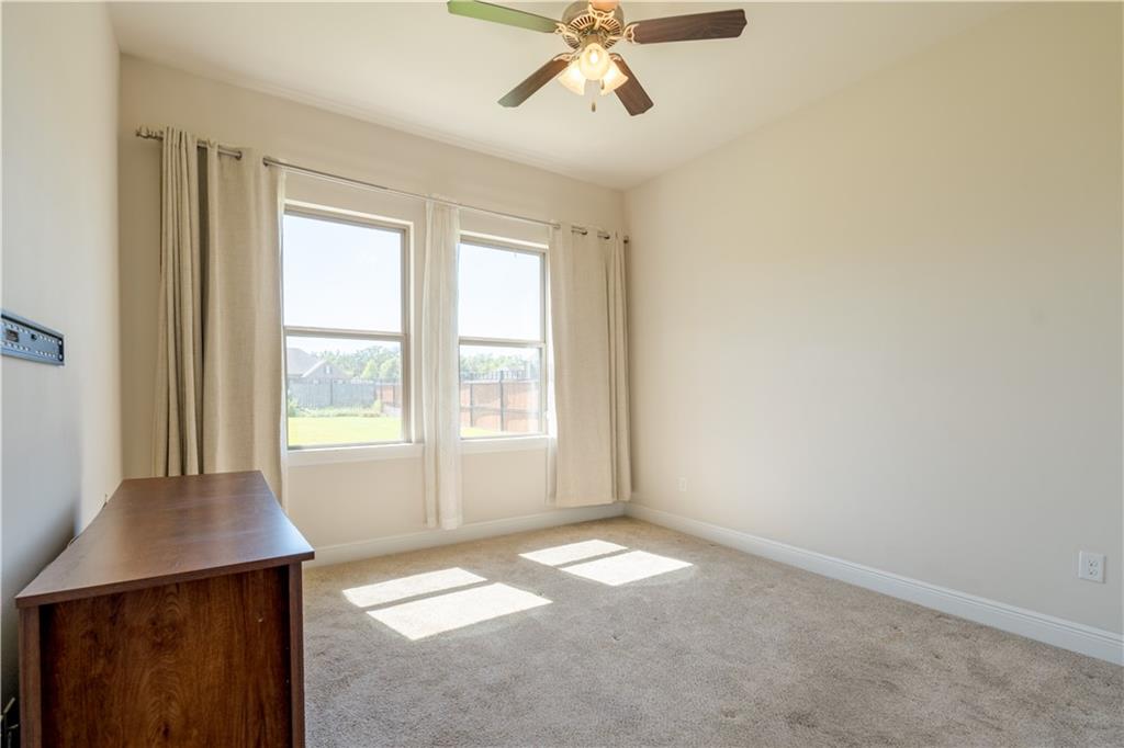 9566 RAINTREE Lane