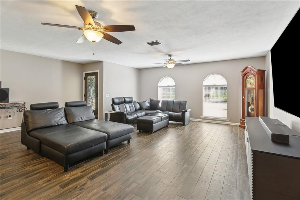 178 W IMPERIAL Drive