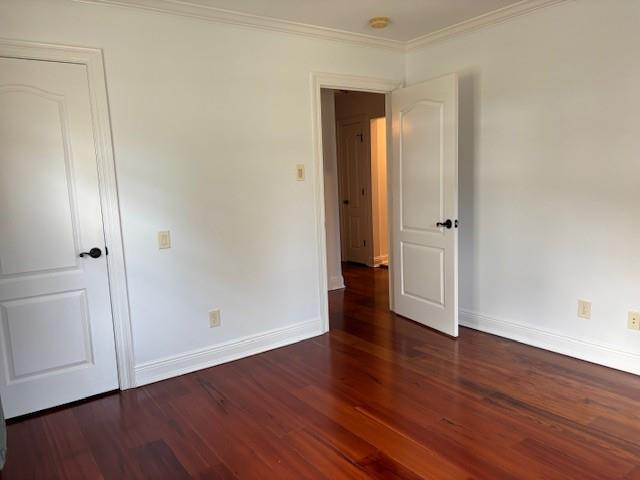 5693 EVELYN Court