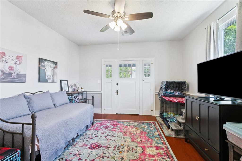 220 MOSS Lane