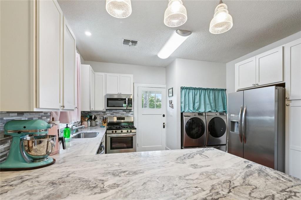220 MOSS Lane