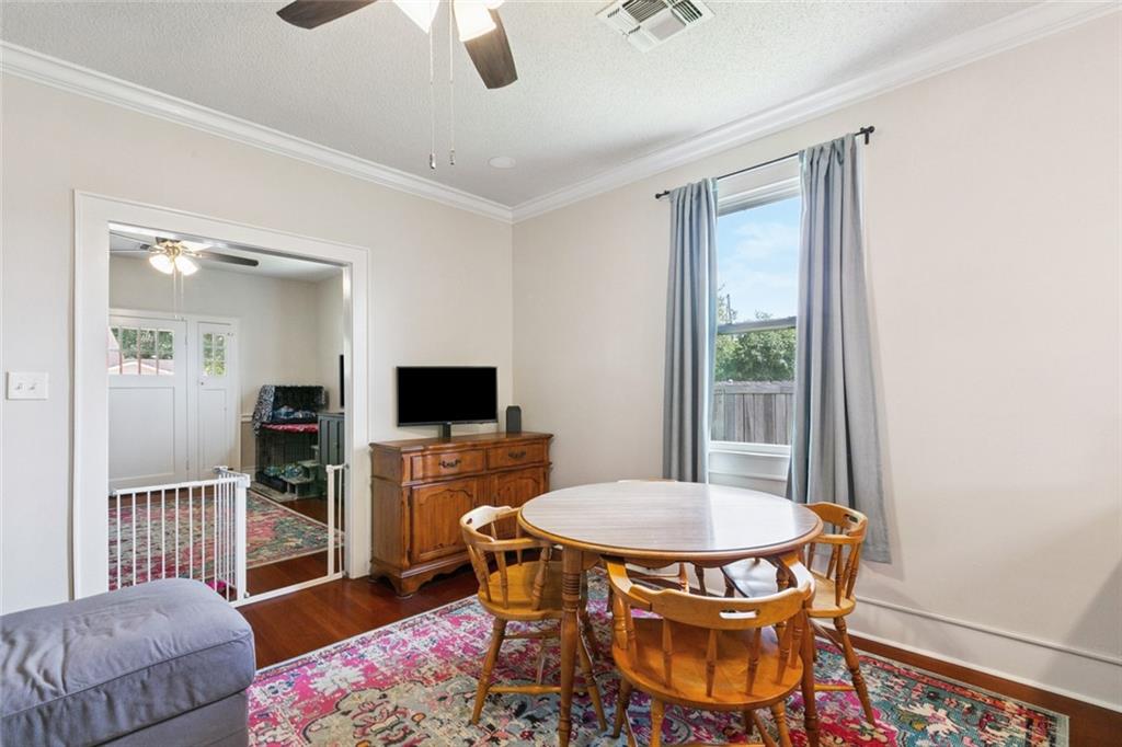220 MOSS Lane