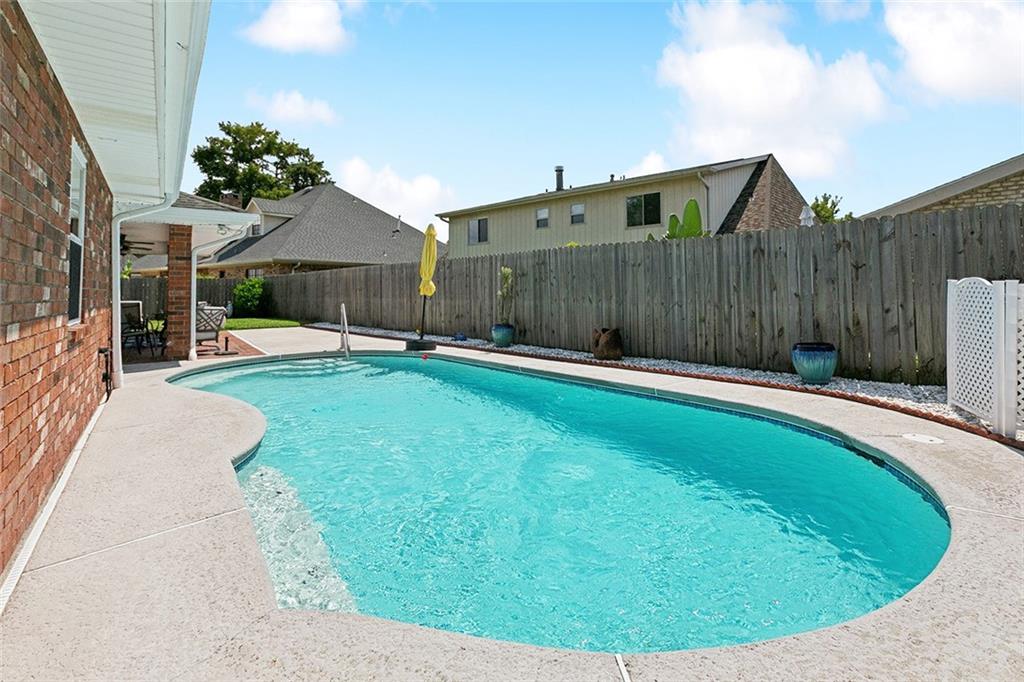 7400 ASHBORNE Drive