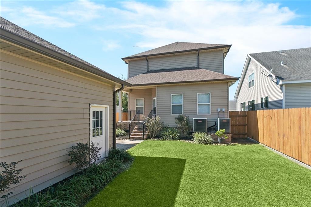 333 ROSELAND Parkway