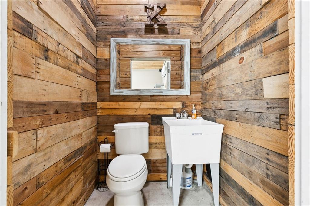 333 ROSELAND Parkway