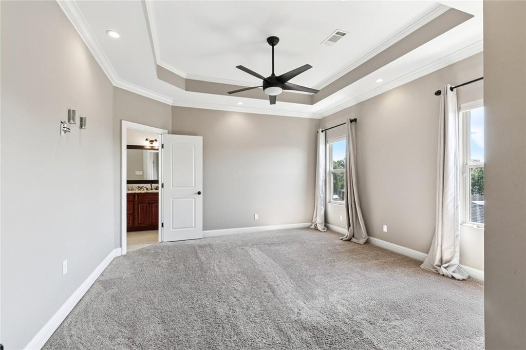 333 ROSELAND Parkway