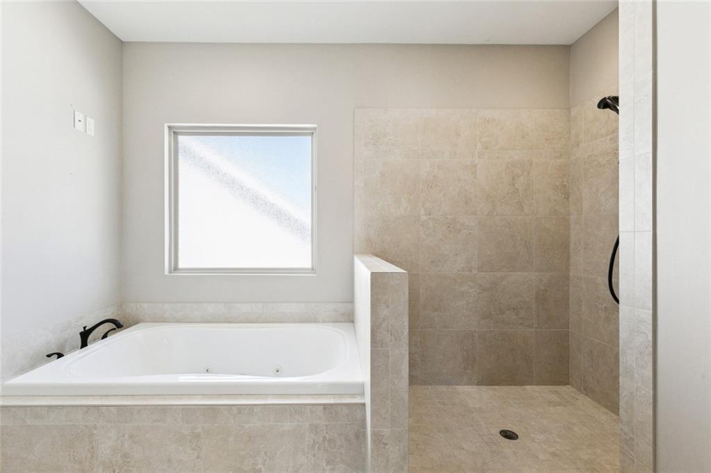 333 ROSELAND Parkway