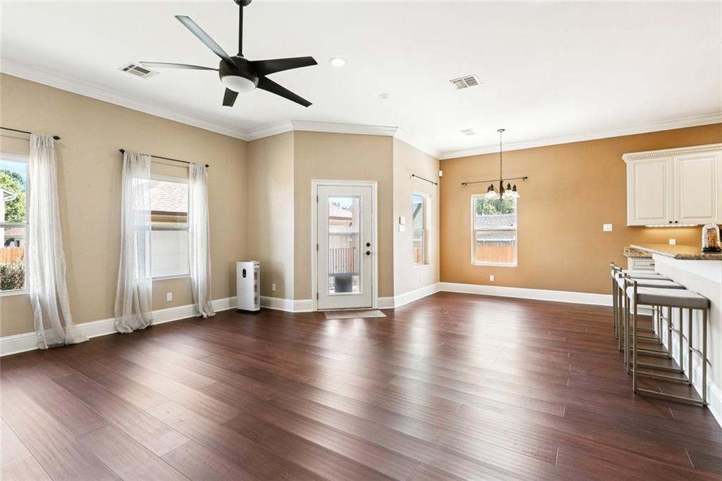 333 ROSELAND Parkway