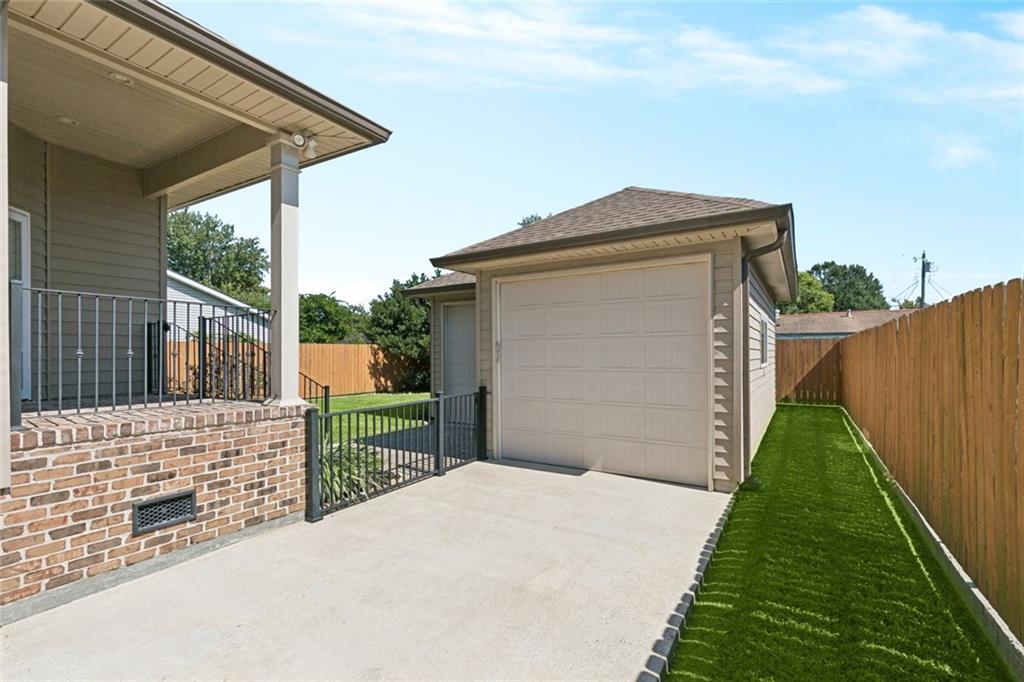 333 ROSELAND Parkway