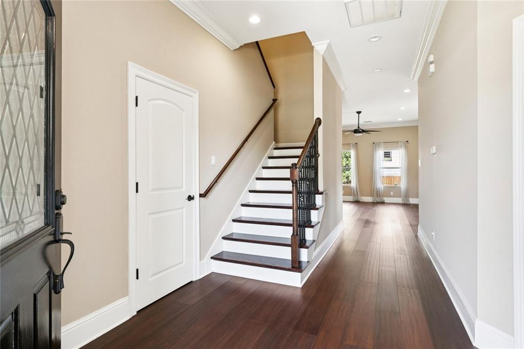 333 ROSELAND Parkway