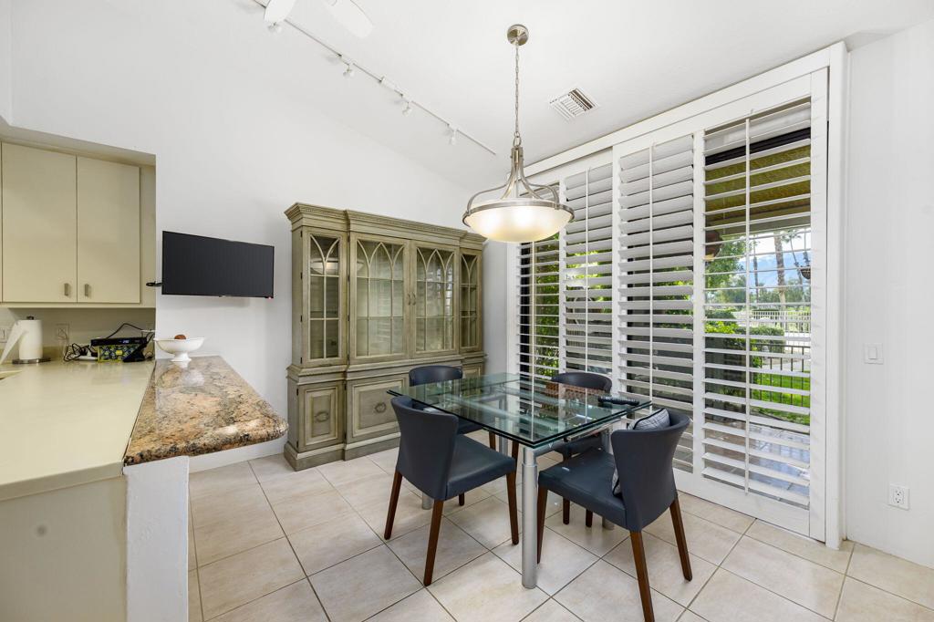 10601 Sunningdale Drive