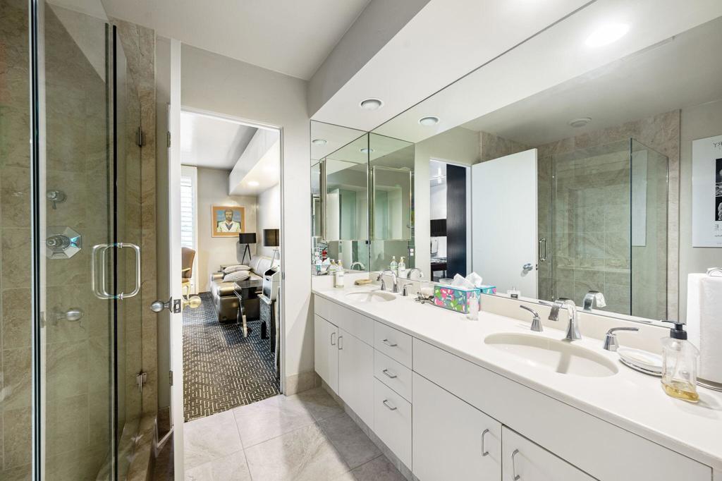 10601 Sunningdale Drive