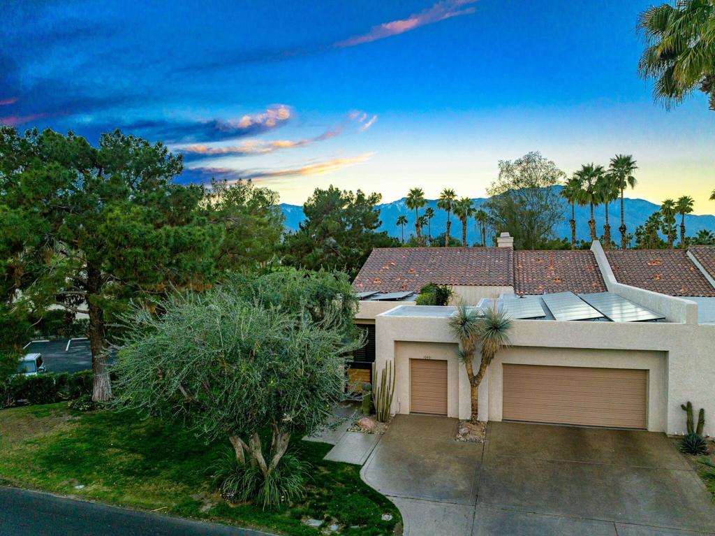 10601 Sunningdale Drive