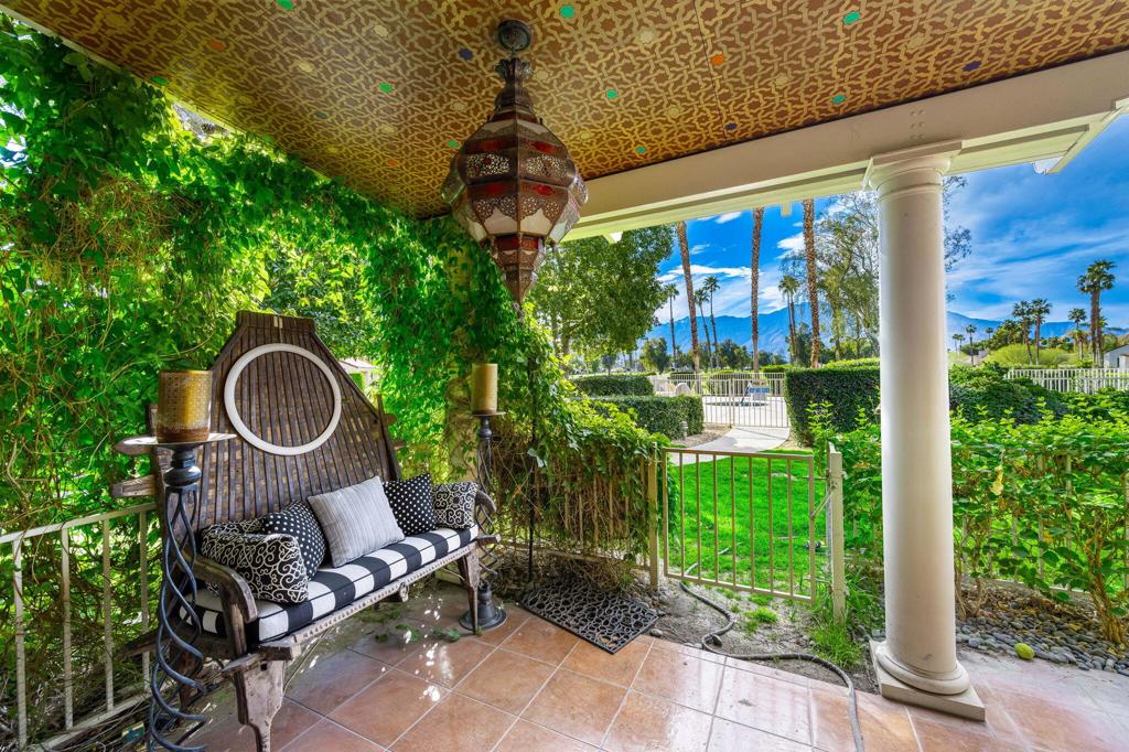 10601 Sunningdale Drive