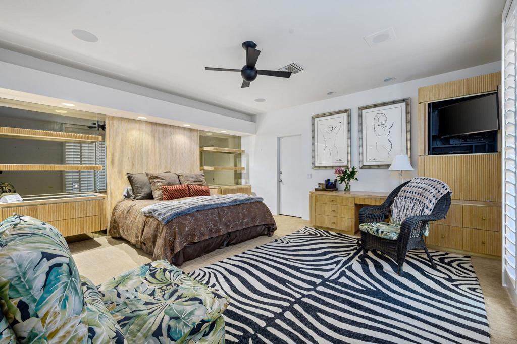 10601 Sunningdale Drive